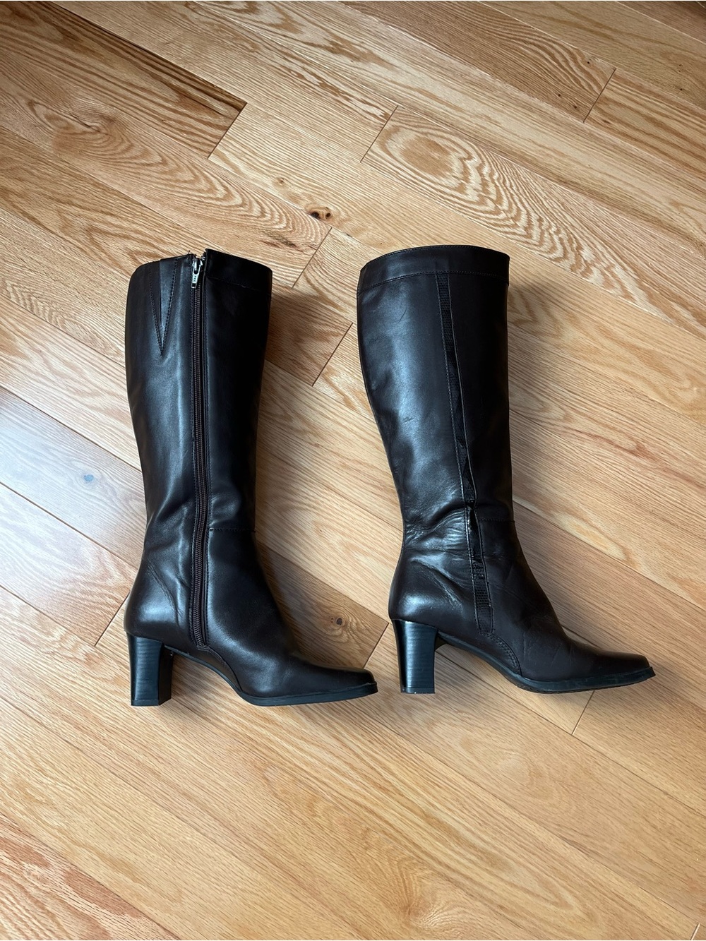 Women’s Tall Brown Leather Heeled Boots